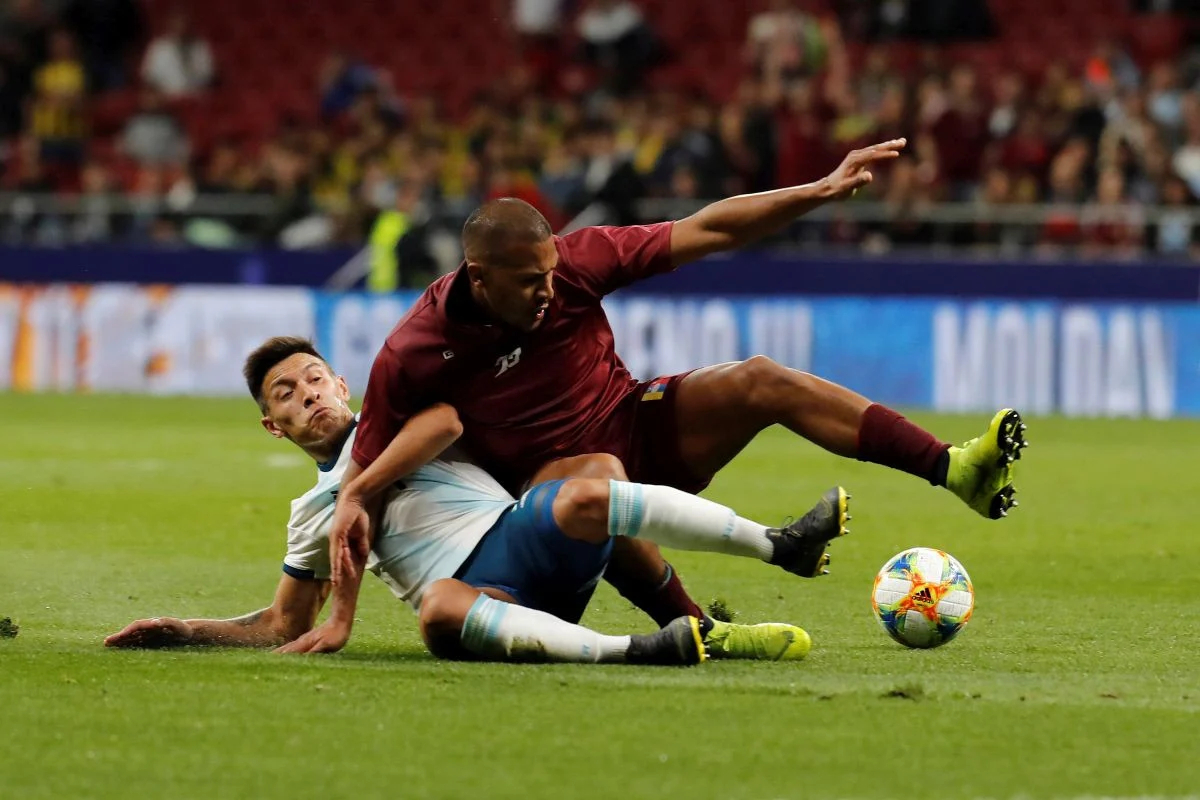 南非足球_(南非足球超级联赛) 南非足球_(南非足球超级联赛)