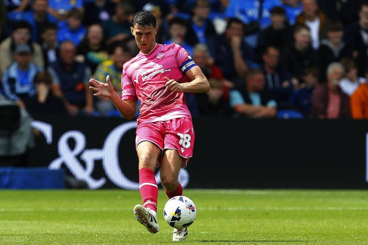 博尔顿_(博尔顿足球俱乐部) 博尔顿_(博尔顿足球俱乐部)