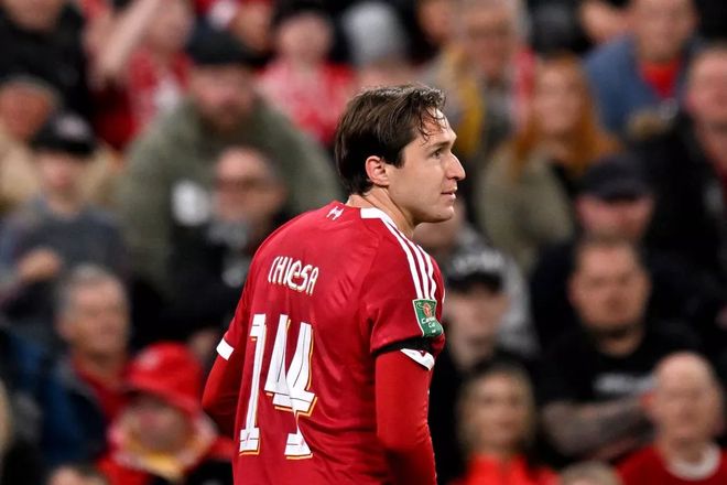 关于基耶萨无缘欧冠大名单红军锋线抉择引争议的信息 关于基耶萨无缘欧冠大名单红军锋线抉择引争议的信息