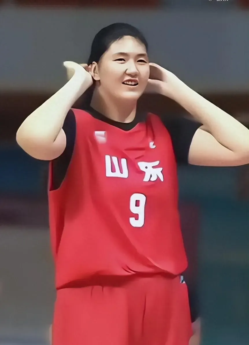 关于中国女篮小将张子宇适应速度远超预期回防慢问题不明显的信息