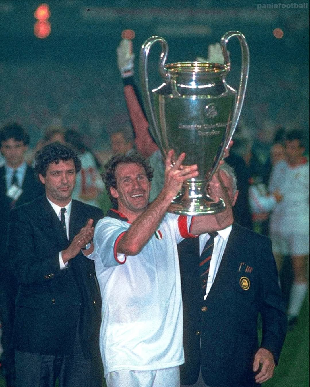 阿莱格里执教AC米兰时隔10年重返米兰执教的简单介绍 阿莱格里执教AC米兰时隔10年重返米兰执教的简单介绍