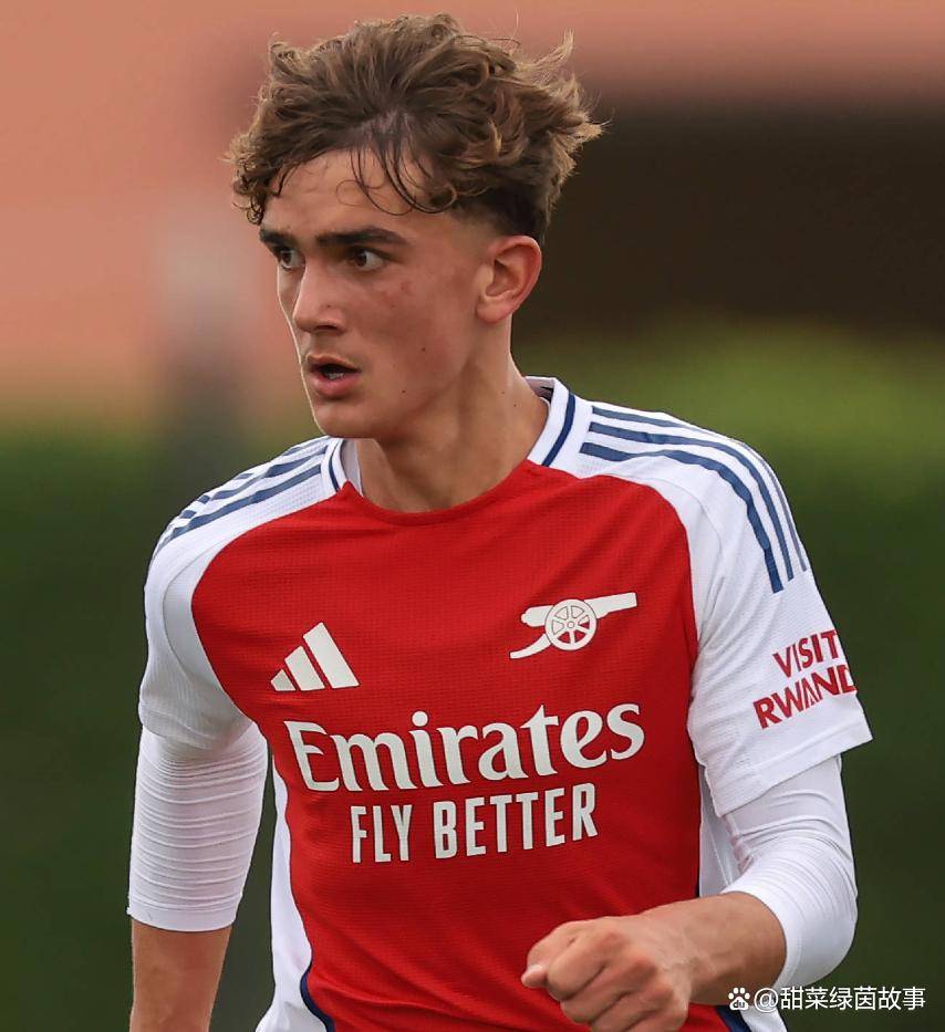 关于15岁道曼7次过人4次成功枪手小将闪耀全场的信息