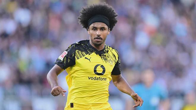 曼联关注阿德耶米球员还没有与多特蒙德续约 曼联关注阿德耶米球员还没有与多特蒙德续约