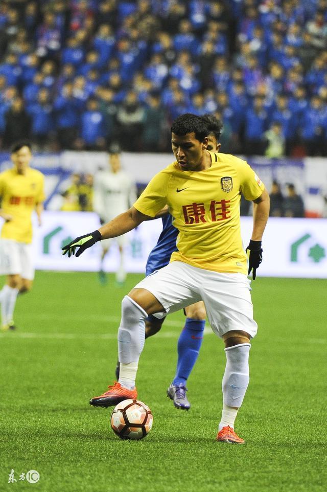 包含曝巴萨有意21岁黄潜前锋艾永将激活解约金条款的词条 包含曝巴萨有意21岁黄潜前锋艾永将激活解约金条款的词条