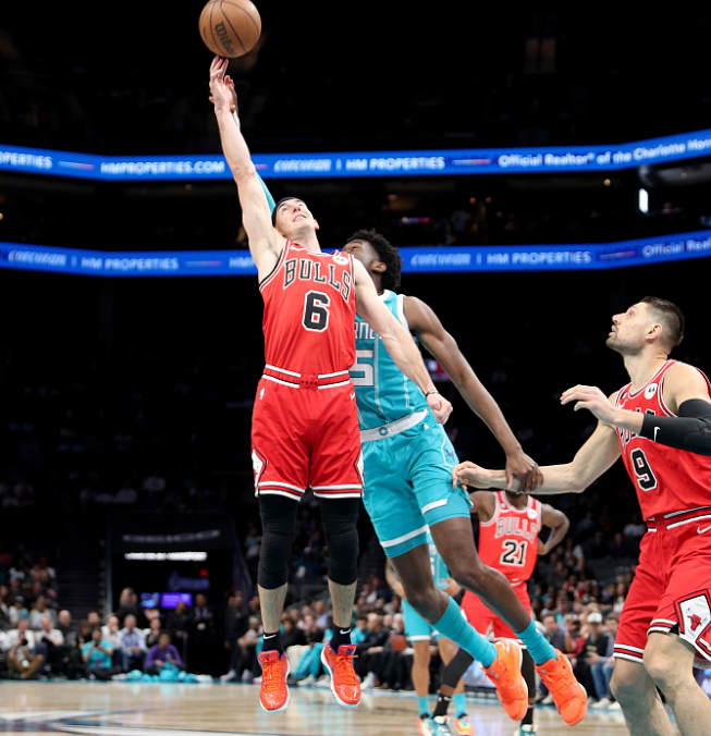 英国男篮险胜黑山男篮迎首胜武切维奇空砍31分11板7助的简单介绍 英国男篮险胜黑山男篮迎首胜武切维奇空砍31分11板7助的简单介绍