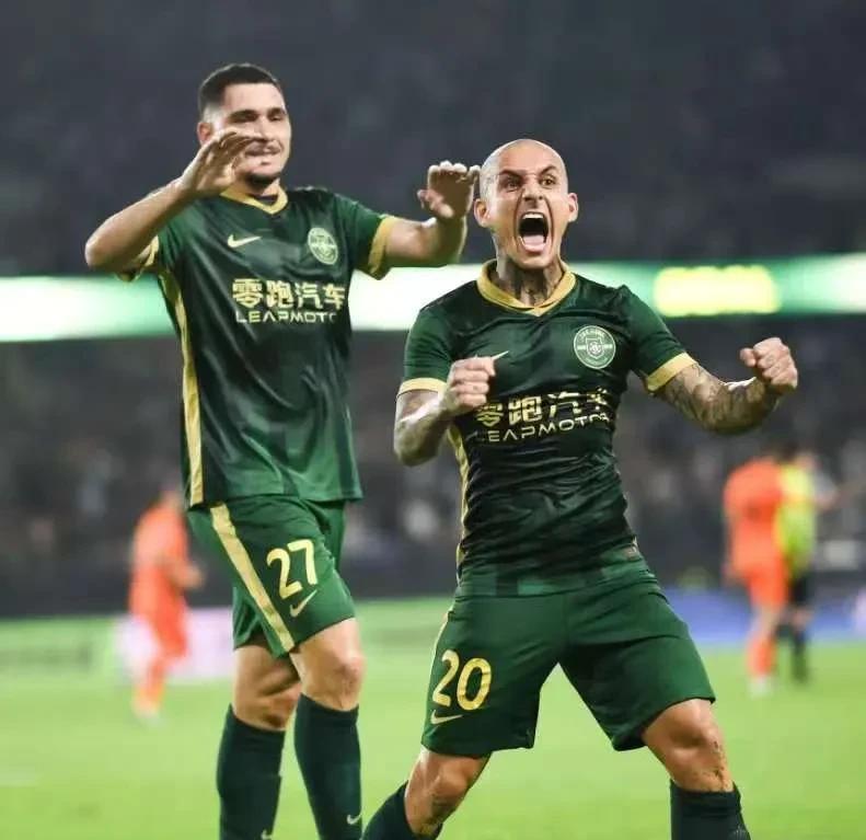 包含中超深圳新鹏城VS浙江队前瞻深圳新鹏城状态不稳的词条