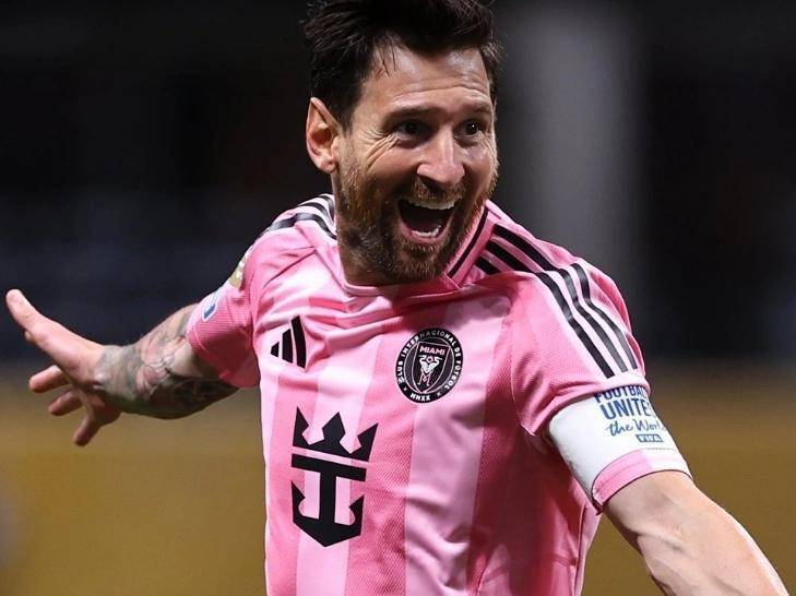 包含曝梅西曾主动请缨去沙特踢球但却被体育部长拒绝了的词条