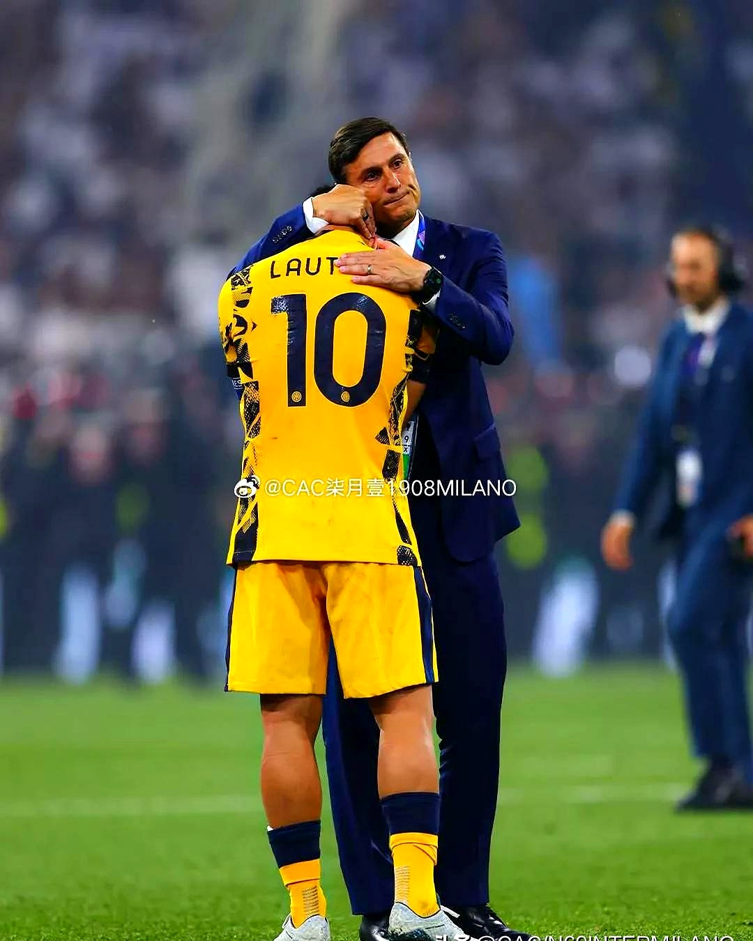 关于科莫与贝蒂斯爆发斗殴后球员道歉双方矛盾已经化解的信息 关于科莫与贝蒂斯爆发斗殴后球员道歉双方矛盾已经化解的信息