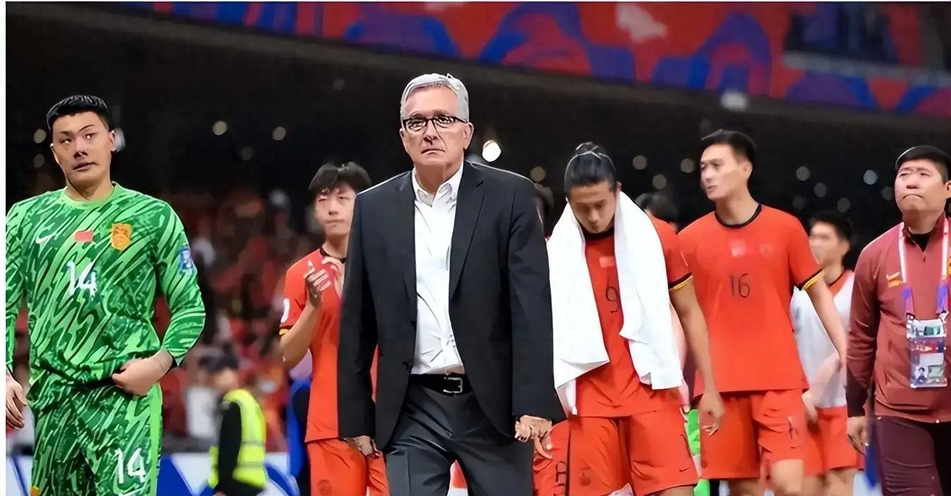 包含津媒：足协倾向于土帅带国少初步评审超60名候选人的词条