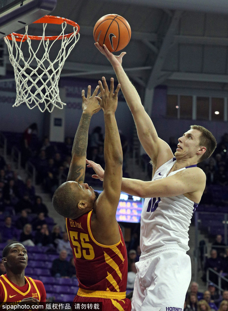 包含NCAA:南达科他州立大学VS犹他河谷大学的词条