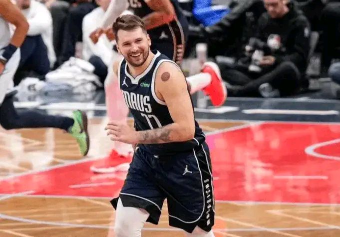 东契奇砍下37分11板9助准三双斯洛文尼亚男篮三连胜的简单介绍 东契奇砍下37分11板9助准三双斯洛文尼亚男篮三连胜的简单介绍