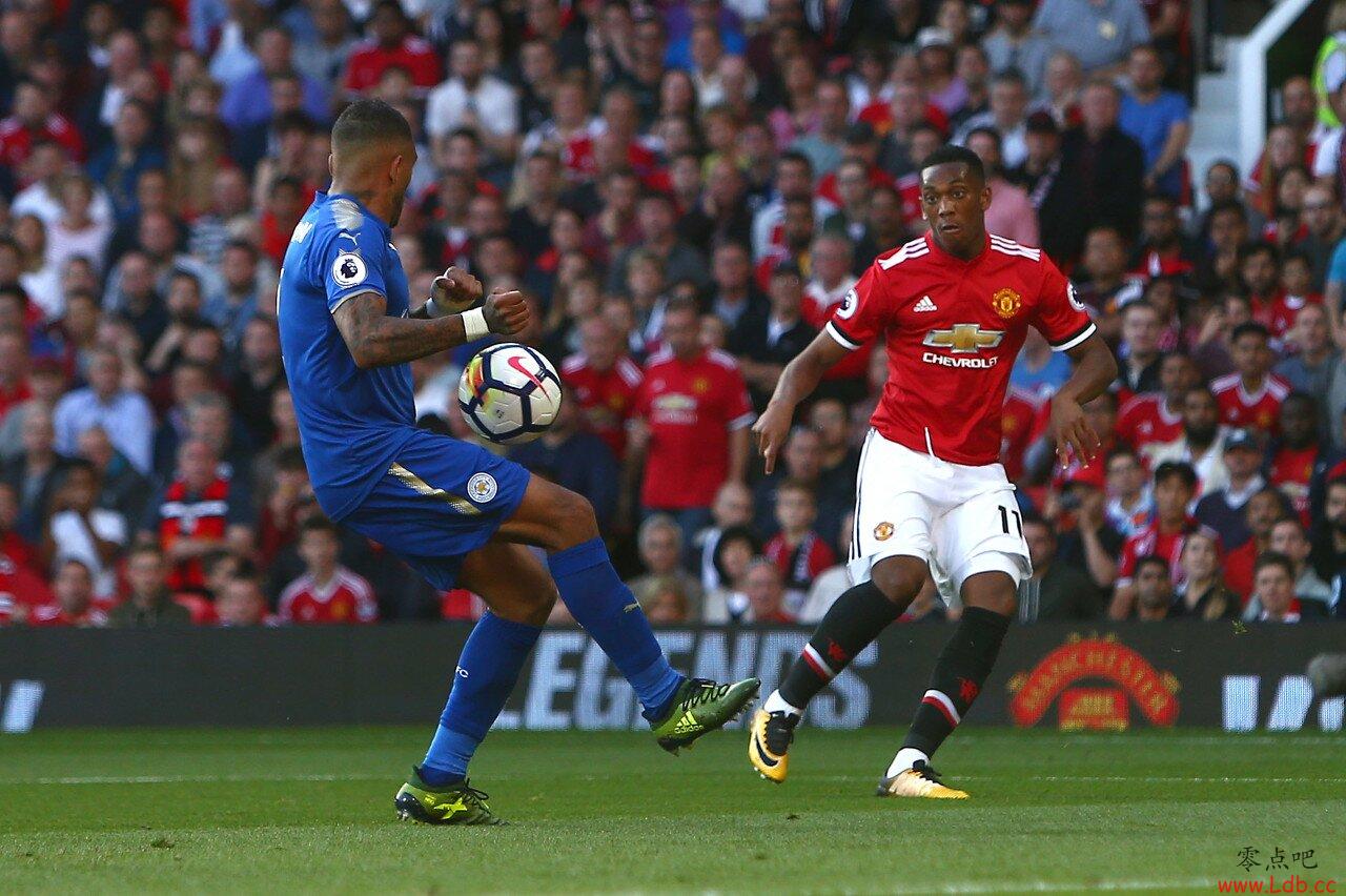 曝曼联仍在与安特卫普谈拉芒不会提高报价 曝曼联仍在与安特卫普谈拉芒不会提高报价