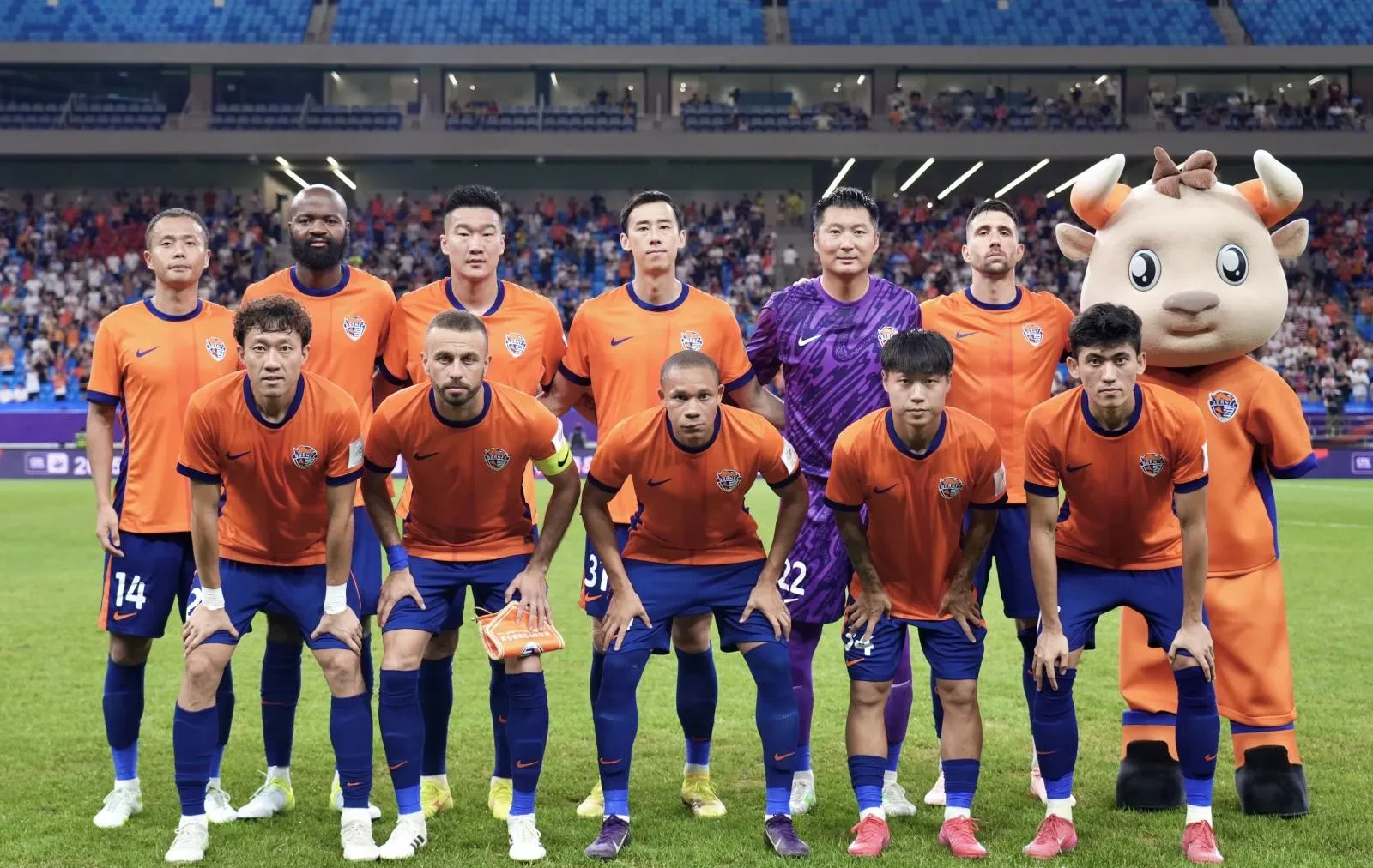 申花7月12日与青岛海牛进行热身赛全队已于昨日重新集结的简单介绍 申花7月12日与青岛海牛进行热身赛全队已于昨日重新集结的简单介绍