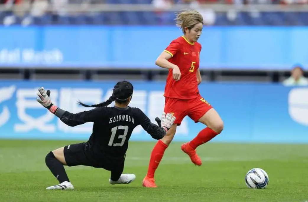 关于斯亚联女：ZNK马里博尔女足VSZNK克里姆女足的信息