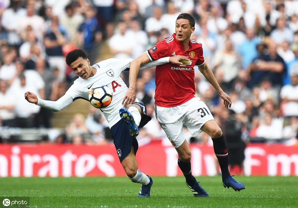 关于西汉姆联VS狼队抢分大战高清直播地址速存的信息