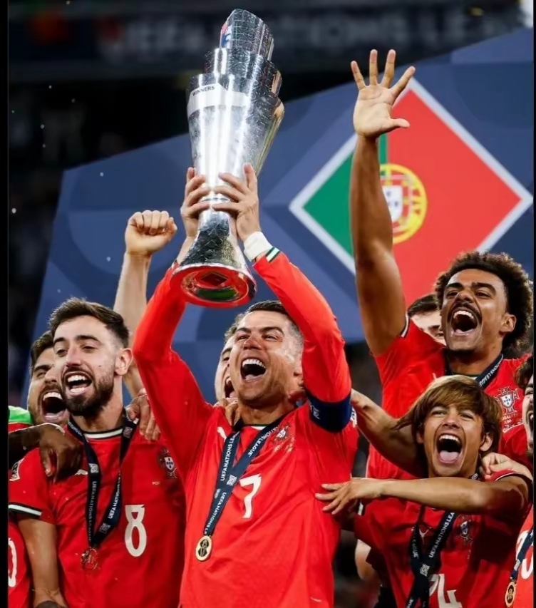 拜仁豪取16连胜持续刷新最佳纪录的简单介绍 拜仁豪取16连胜持续刷新最佳纪录的简单介绍