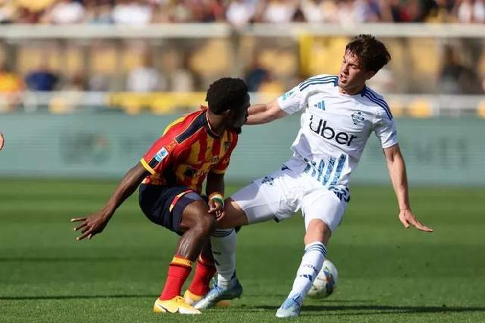 包含曼城中场佩罗内正式加盟科莫曼城拥有二转分成的词条 包含曼城中场佩罗内正式加盟科莫曼城拥有二转分成的词条