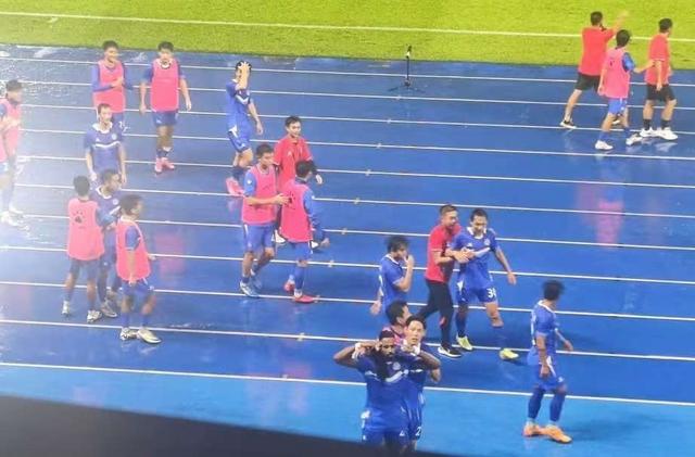 中甲联赛最新积分榜重庆遭副班长逼平的简单介绍