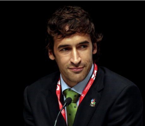 包含曝劳尔有望接手西班牙U21此前曾在皇马二队执教6年的词条