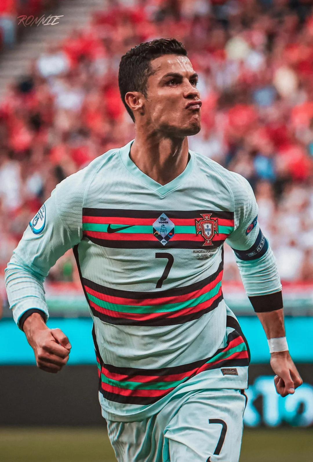 关于C罗以39球成为世预赛射手王已经年满40岁的信息 关于C罗以39球成为世预赛射手王已经年满40岁的信息