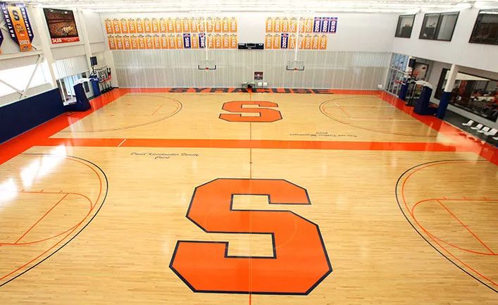 NCAA:里奇蒙德大学VS弗吉尼亚军事学院的简单介绍 NCAA:里奇蒙德大学VS弗吉尼亚军事学院的简单介绍