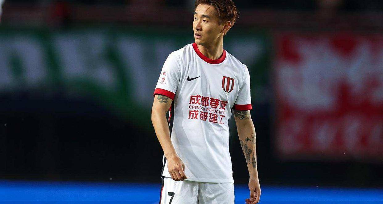 中超各俱乐部转发中足联声明声援韦世豪 中超各俱乐部转发中足联声明声援韦世豪