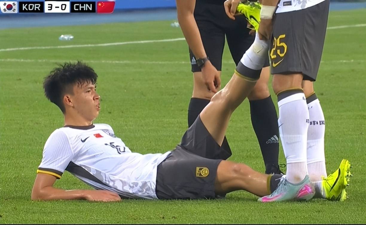 国足连续3场世预赛没进球球队进攻陷入低迷 国足连续3场世预赛没进球球队进攻陷入低迷