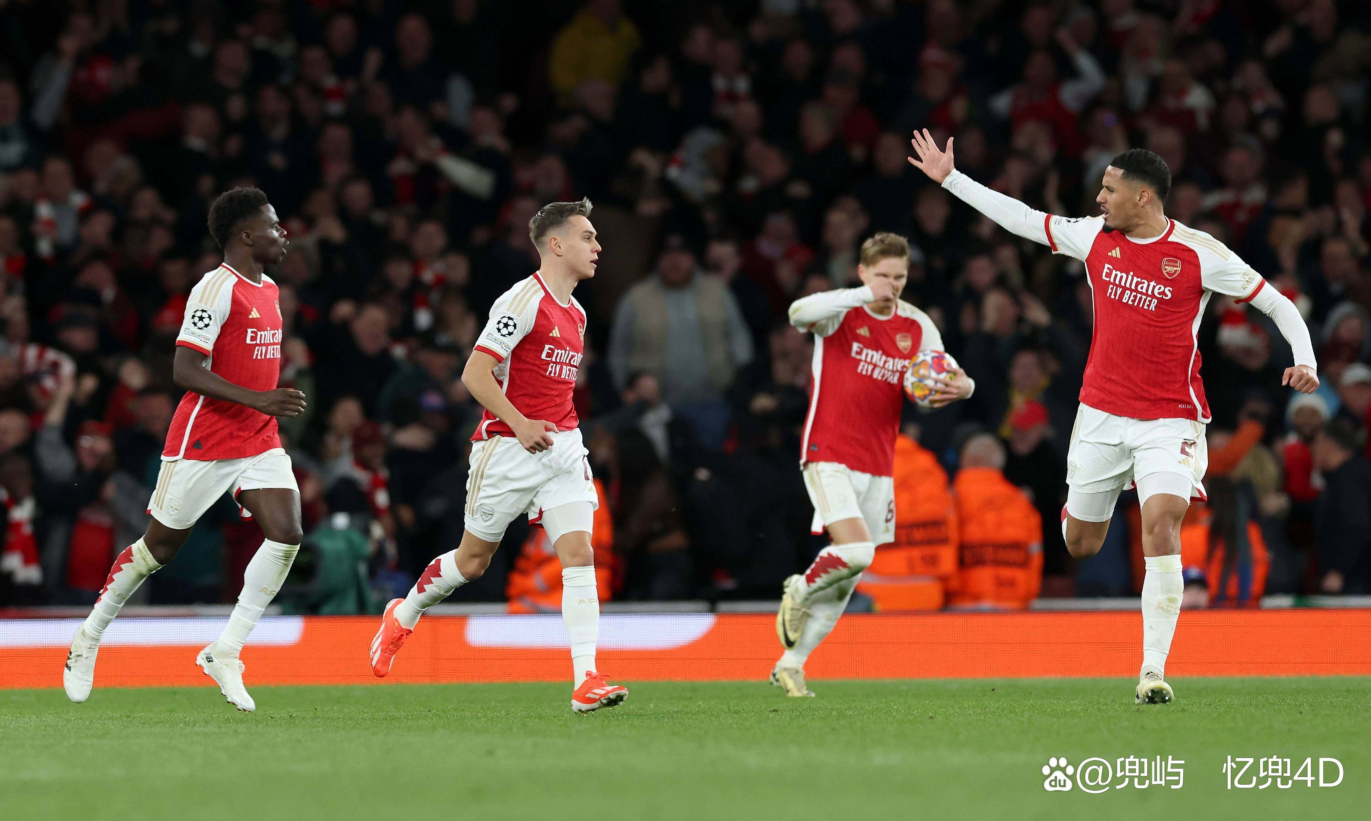 曼联第二批球员开始季前训练与新援会面的简单介绍 曼联第二批球员开始季前训练与新援会面的简单介绍