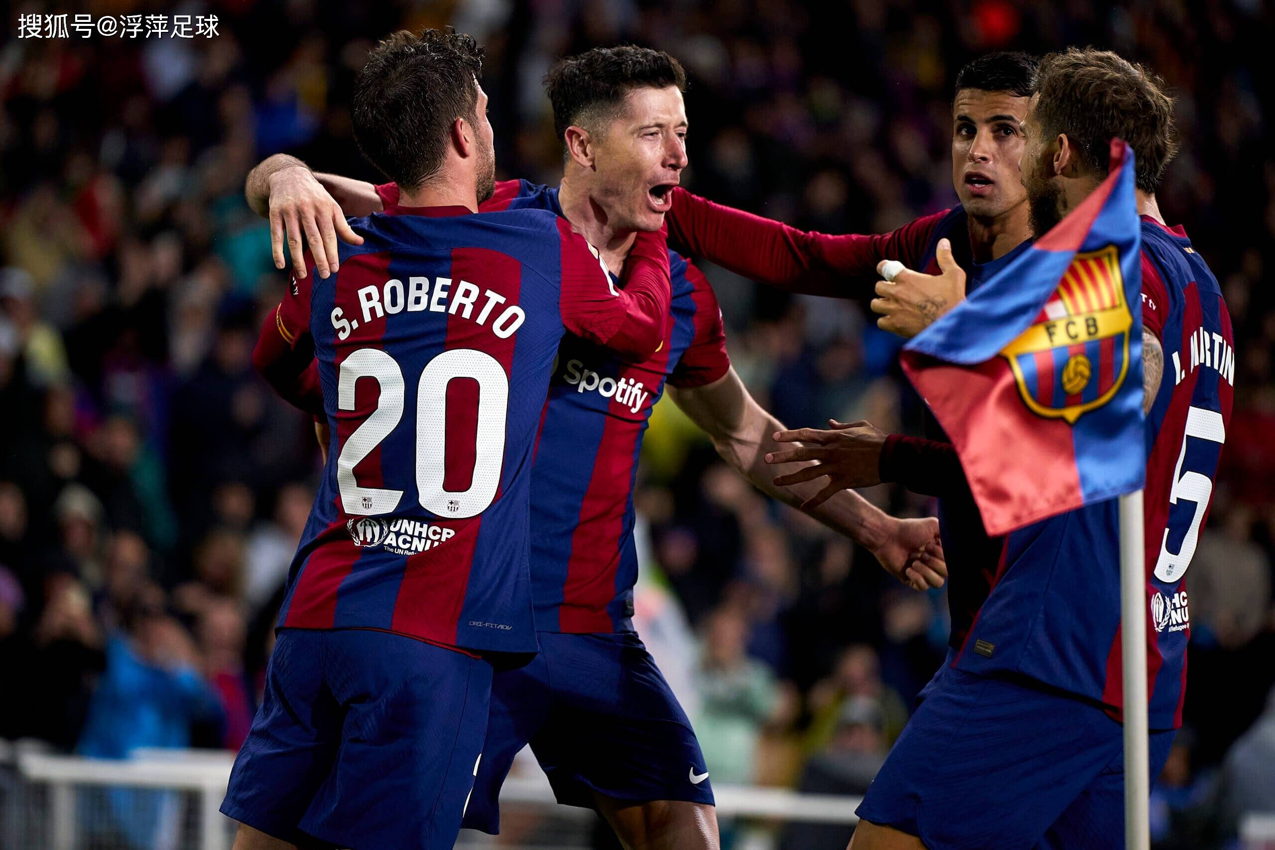 曝迈阿密国际敲定莱万加盟巴萨已决定不与其续约的简单介绍 曝迈阿密国际敲定莱万加盟巴萨已决定不与其续约的简单介绍