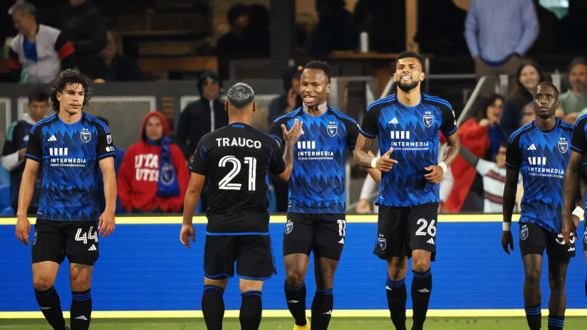 巴西甲:圣荷塞VS帕图 巴西甲:圣荷塞VS帕图