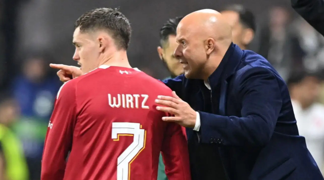 包含利物浦新援维尔茨获颁全场最佳打进红军生涯首球的词条