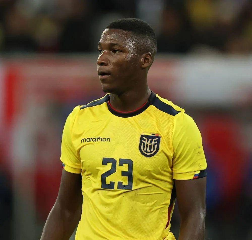 关于凯塞多上赛季38轮联赛全首发未能入选金球奖候选名单的信息 关于凯塞多上赛季38轮联赛全首发未能入选金球奖候选名单的信息