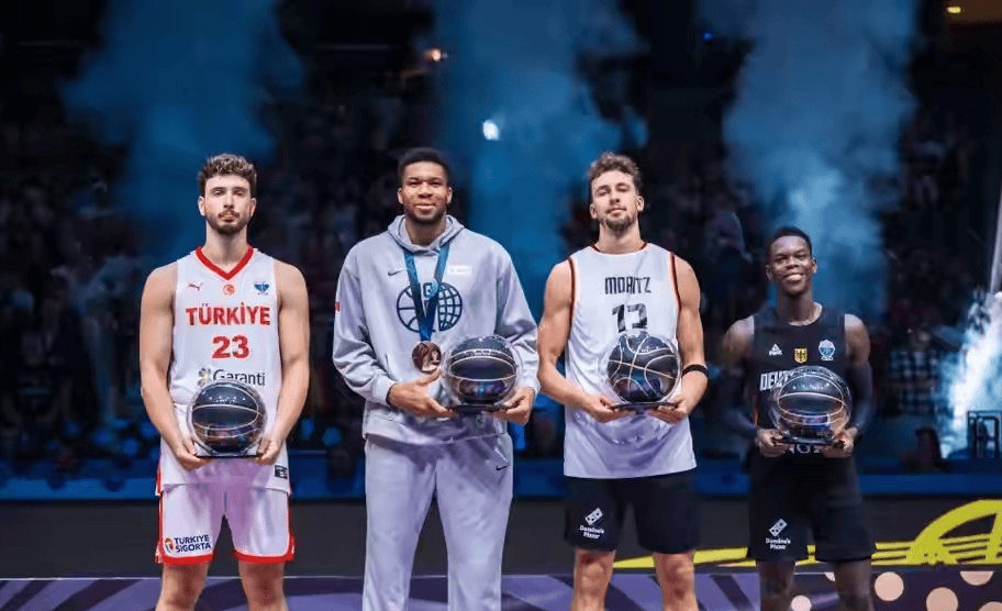 包含德国男篮公布欧锦赛12人名单小瓦格纳、施罗德领衔的词条 包含德国男篮公布欧锦赛12人名单小瓦格纳、施罗德领衔的词条