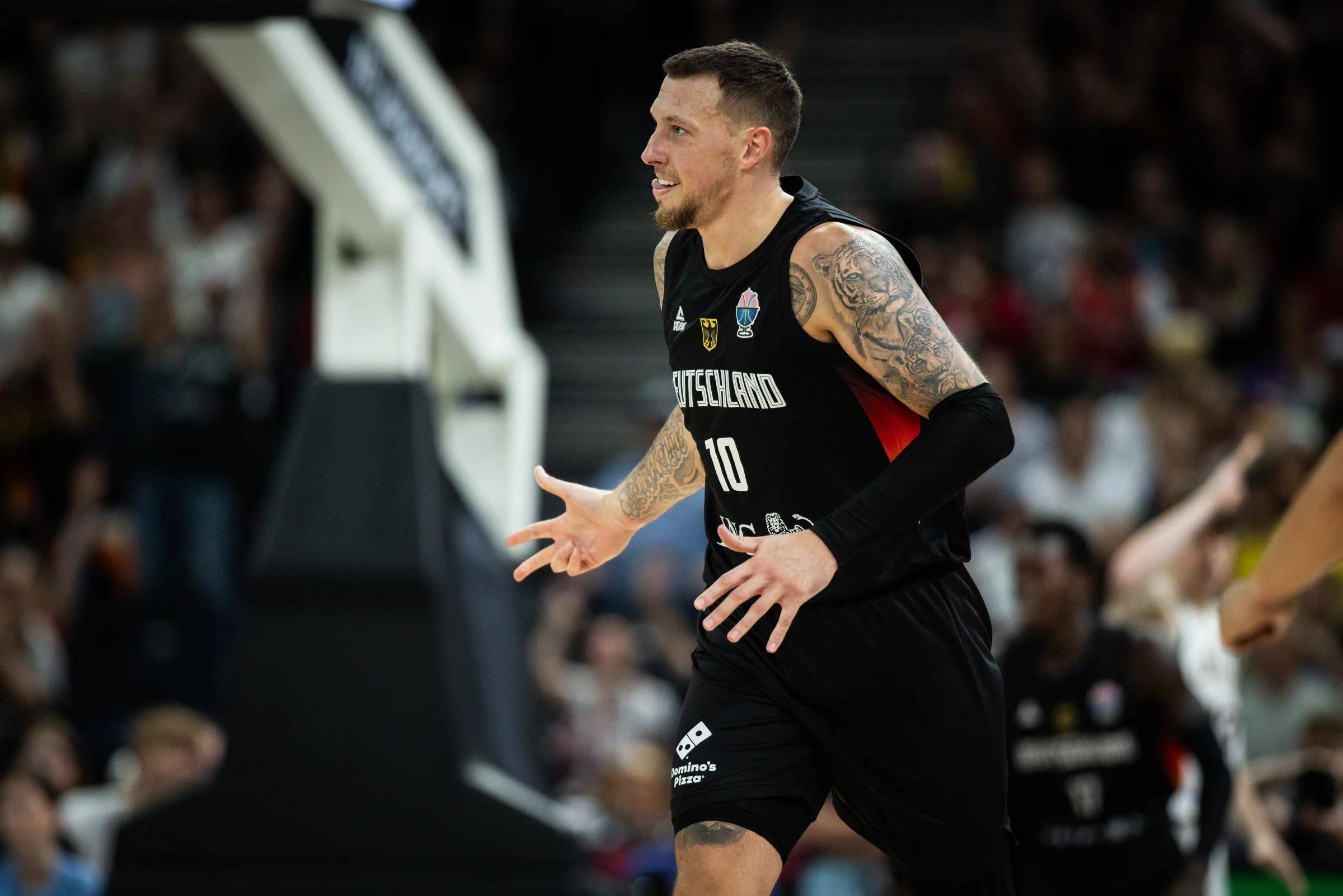 包含德国男篮公布欧锦赛12人名单小瓦格纳、施罗德领衔的词条 包含德国男篮公布欧锦赛12人名单小瓦格纳、施罗德领衔的词条