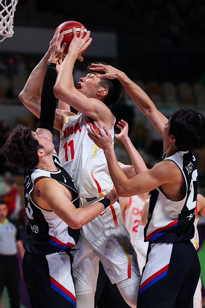 亚洲杯中国男篮79-71战胜韩国男篮晋级四强胡金秋23+11王俊杰21+8的简单介绍 亚洲杯中国男篮79-71战胜韩国男篮晋级四强胡金秋23+11王俊杰21+8的简单介绍