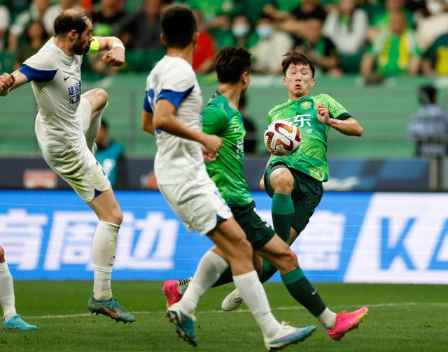 中超北京国安4-0武汉三镇林良铭传射张玉宁破门后伤退的简单介绍 中超北京国安4-0武汉三镇林良铭传射张玉宁破门后伤退的简单介绍