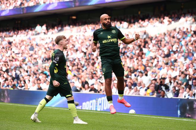 姆贝乌莫已返回布伦特福德训练与曼联的转会陷入僵局的简单介绍 姆贝乌莫已返回布伦特福德训练与曼联的转会陷入僵局的简单介绍