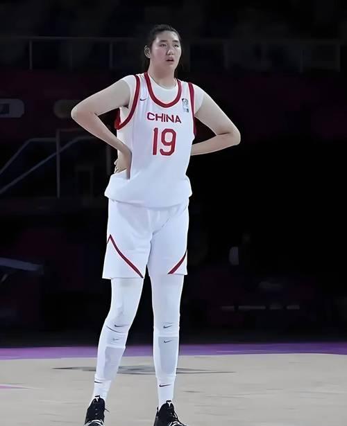 包含张子宇首秀惊艳亚洲杯赛场替补上场轻取13分4板的词条 包含张子宇首秀惊艳亚洲杯赛场替补上场轻取13分4板的词条