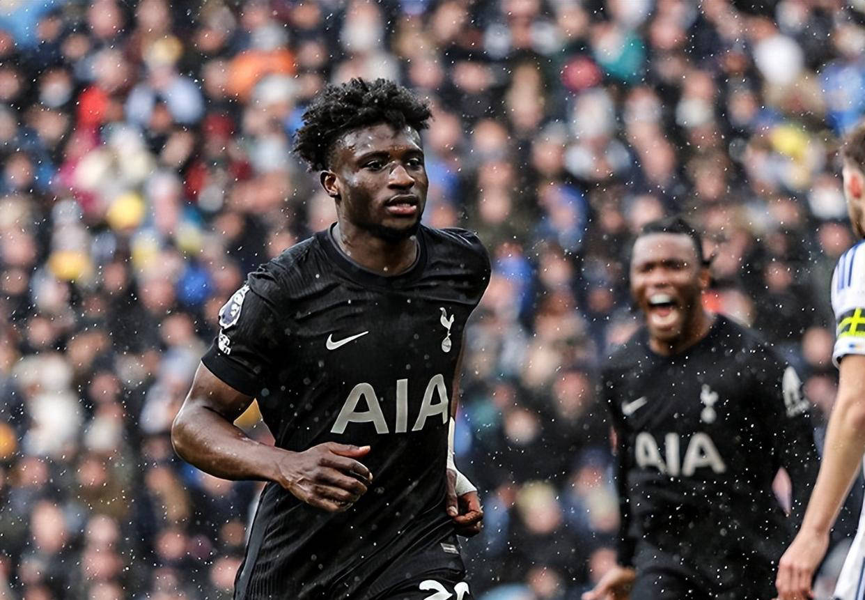 热刺对库杜斯有兴趣球队将其作为最合适选择的简单介绍