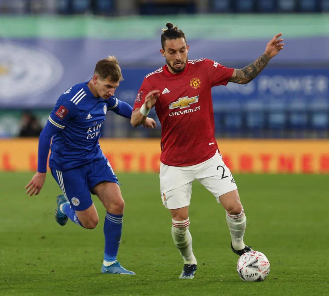 关于瓦尔迪与马奎尔等人一起度假曾是莱斯特城的队友的信息 关于瓦尔迪与马奎尔等人一起度假曾是莱斯特城的队友的信息