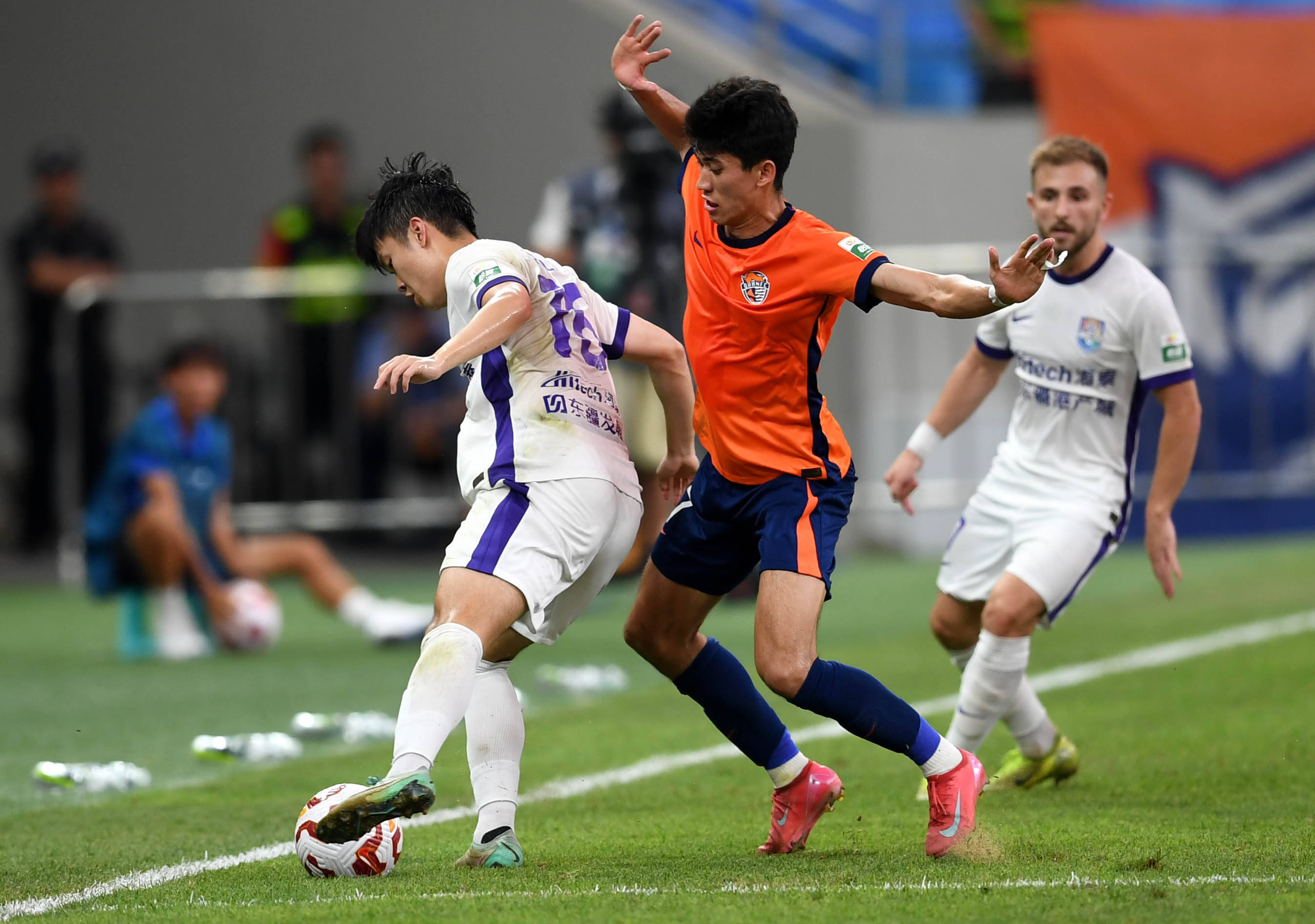 中超:浙江队VS青岛海牛 中超:浙江队VS青岛海牛