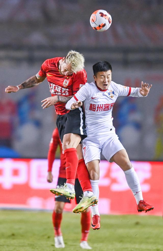 包含中超长春亚泰1-0梅州客家卡米洛破门制胜谭龙进球被吹的词条 包含中超长春亚泰1-0梅州客家卡米洛破门制胜谭龙进球被吹的词条