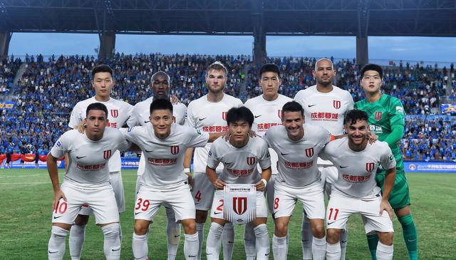 足协杯山东泰山1-3成都蓉城罗慕洛双响周定洋点射建功的简单介绍