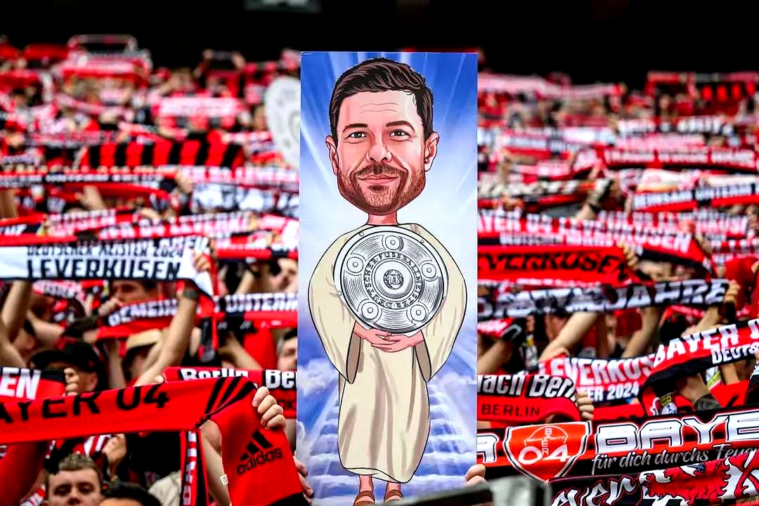 勒沃库森正在关注安东尼球员和曼联合同2027年到期的简单介绍