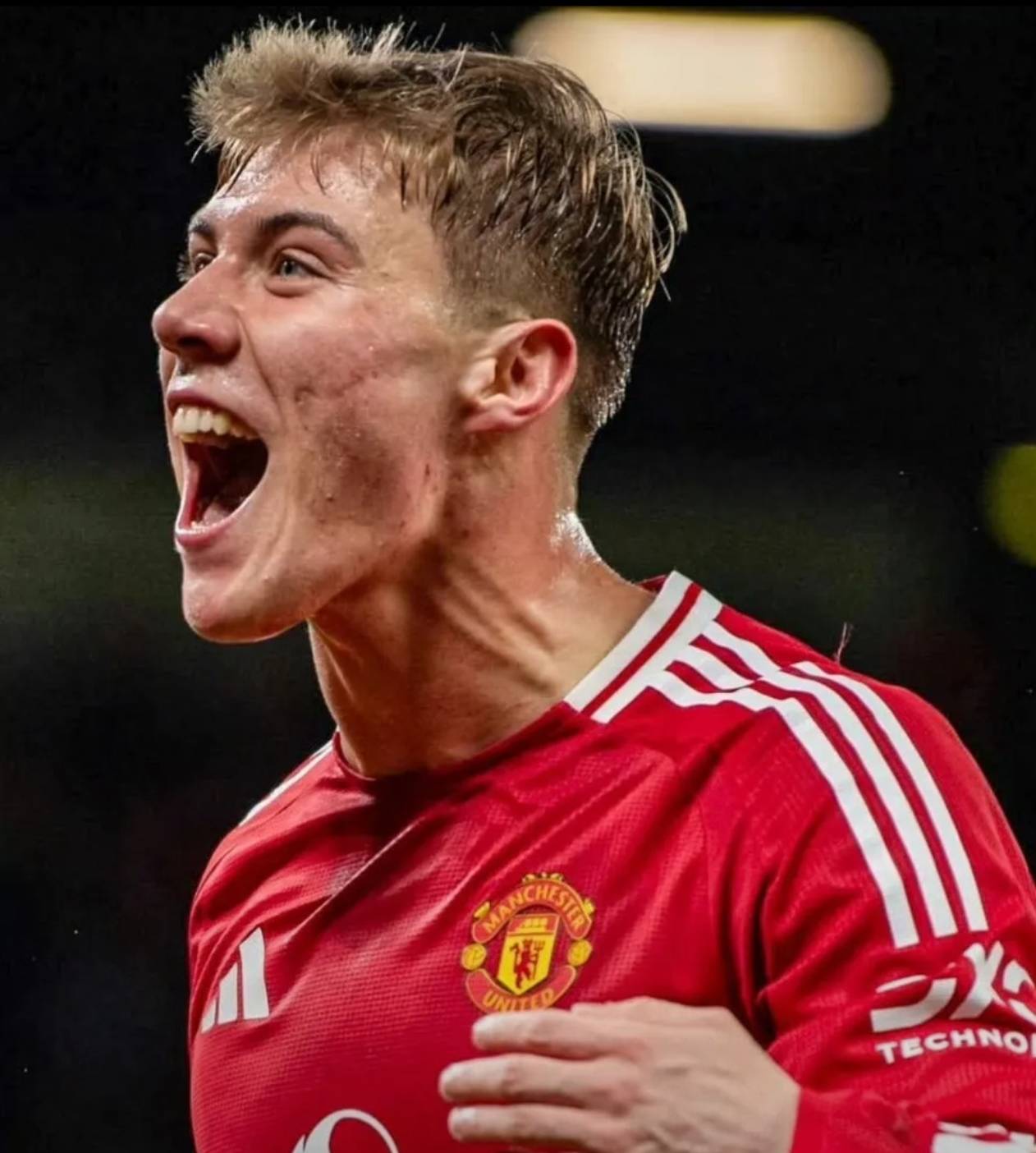 都灵接近签下那不勒斯前锋小西蒙尼交易进入最后阶段的简单介绍 都灵接近签下那不勒斯前锋小西蒙尼交易进入最后阶段的简单介绍