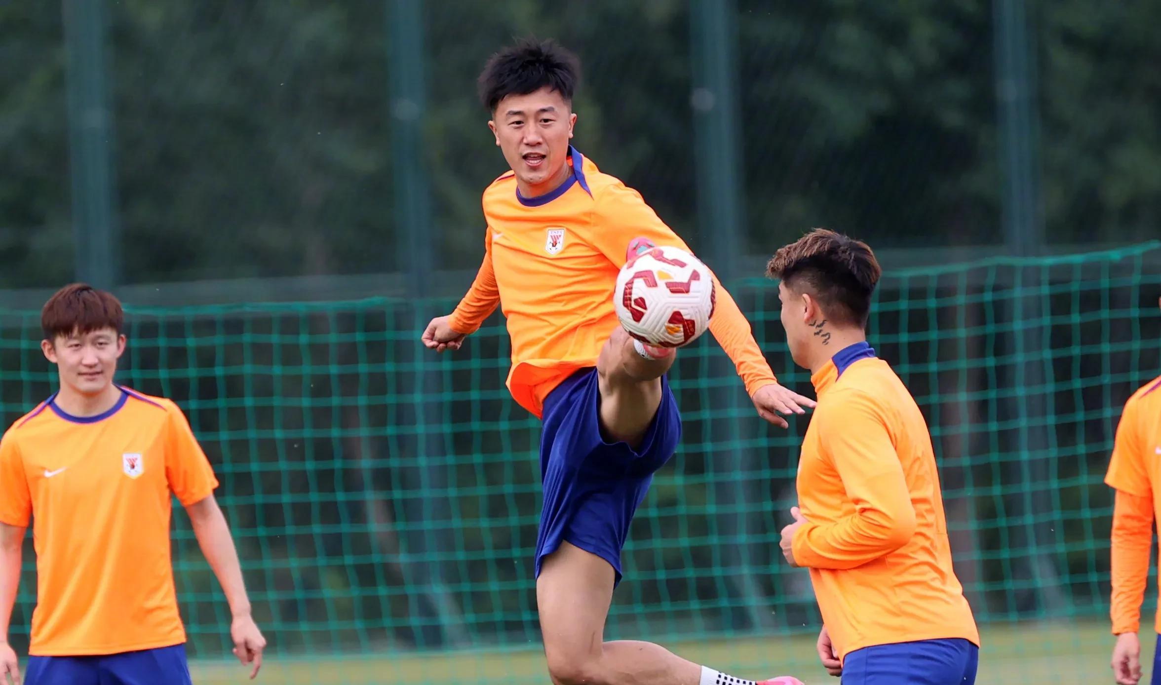 山东泰山18日晚客战浙江韩鹏客场谢幕战的简单介绍