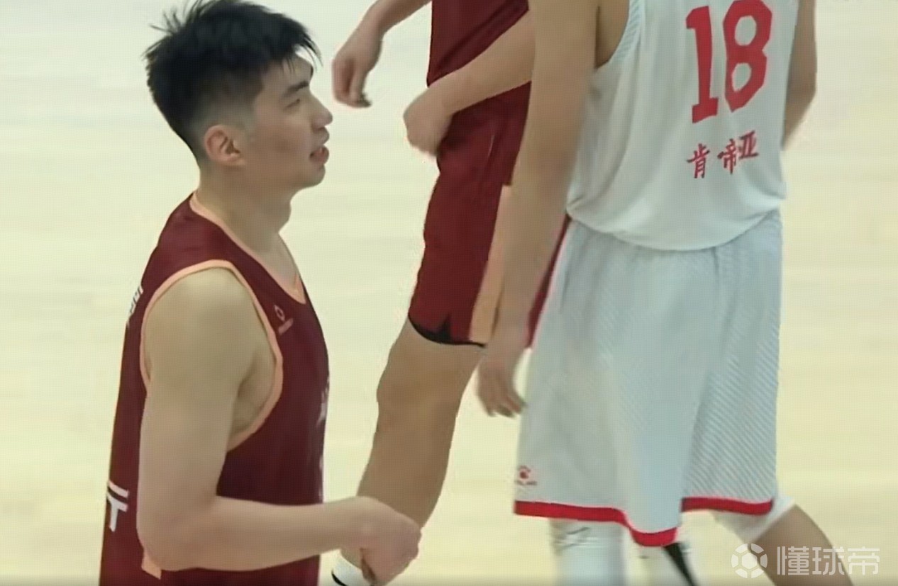 余嘉豪欧洲首秀得7分8板罚球4中1仍需提升的简单介绍 余嘉豪欧洲首秀得7分8板罚球4中1仍需提升的简单介绍