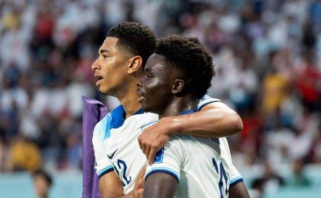 贝林厄姆和卡马文加参加部分草场训练两人新赛季均未出场的简单介绍 贝林厄姆和卡马文加参加部分草场训练两人新赛季均未出场的简单介绍