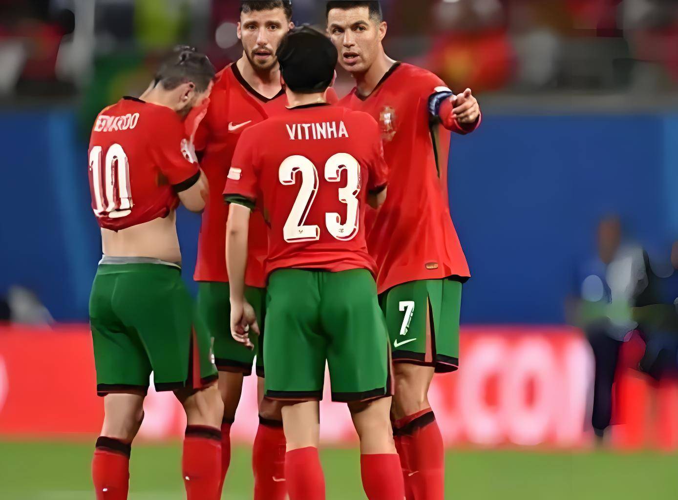 世预赛爱尔兰2-2匈牙利两队各获一分 世预赛爱尔兰2-2匈牙利两队各获一分