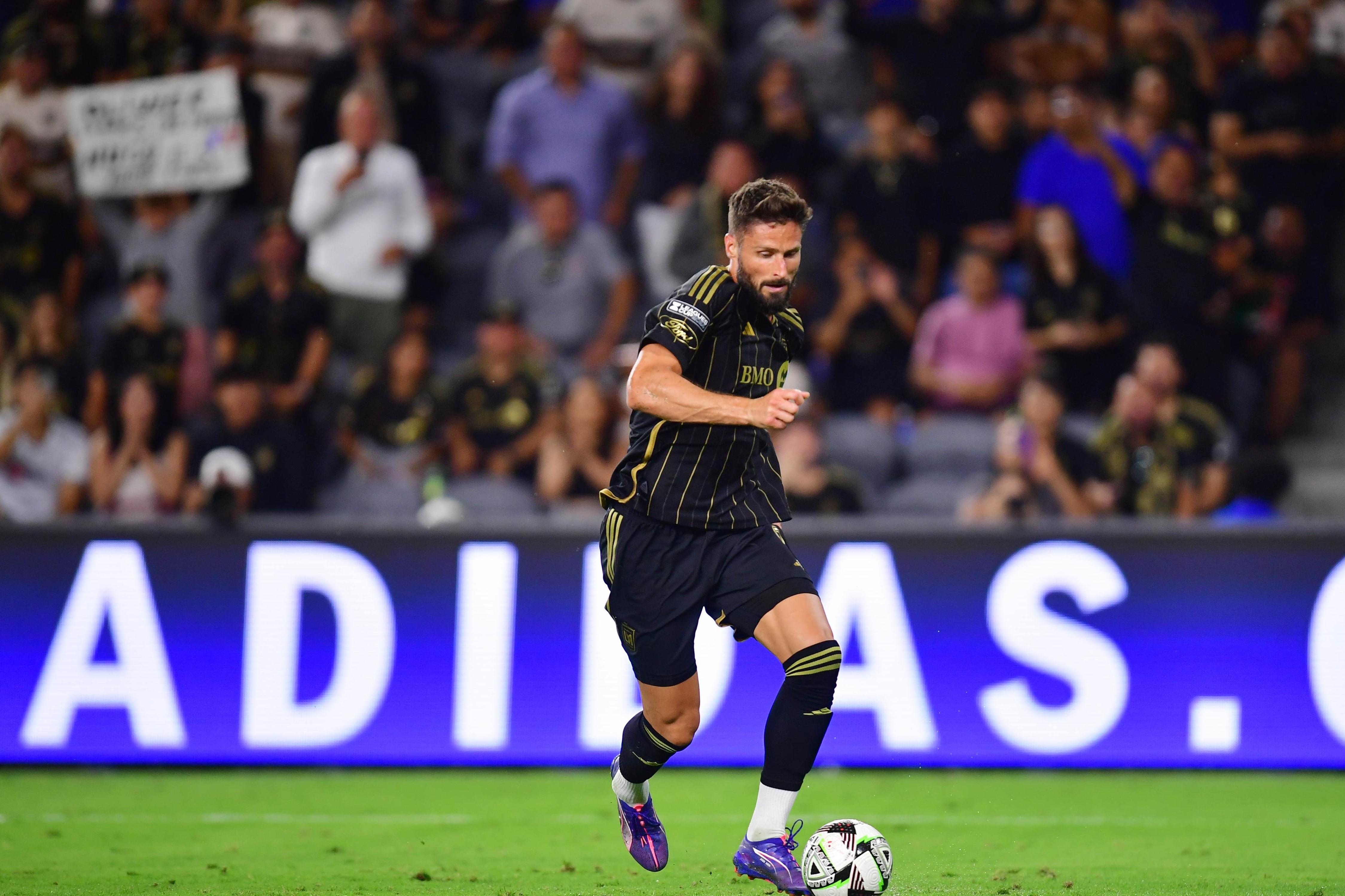 英南超：普尔城VS贝辛斯托克的简单介绍